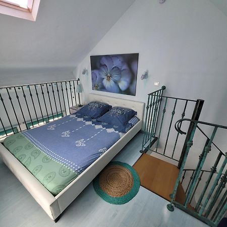 Gite Milly - 2 Studios En Coeur De Ville Kamer foto